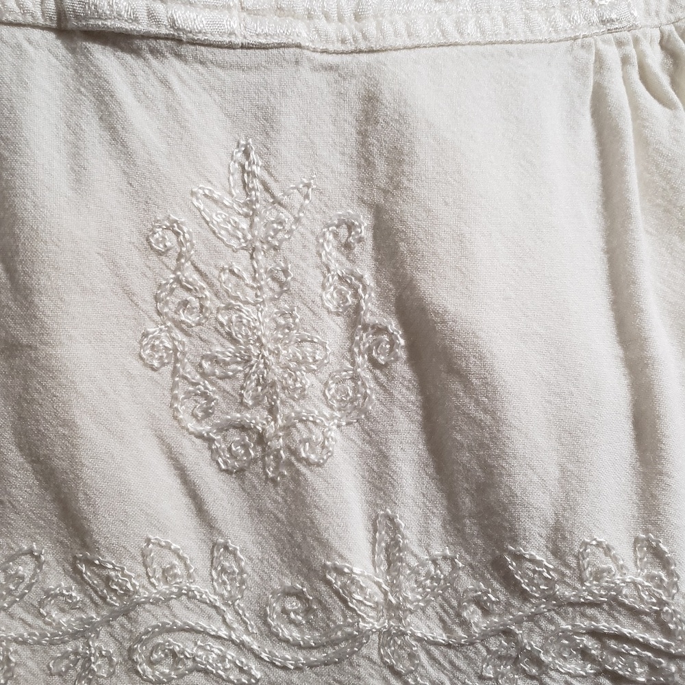 *Braja* Cream tank top with tie back, free size - Picture 3 of 8